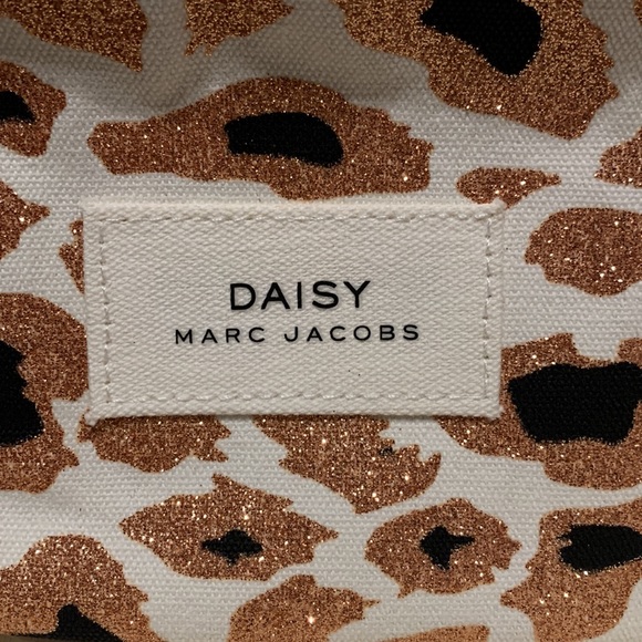 Daisy by Marc Jacobs - Picture 5 of 7